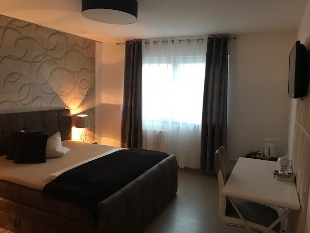 Aparthotel Magnolia Oberursel Ngoại thất bức ảnh