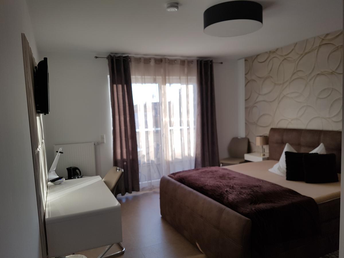 Aparthotel Magnolia Oberursel Ngoại thất bức ảnh