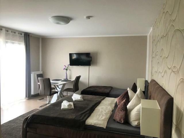Aparthotel Magnolia Oberursel Ngoại thất bức ảnh